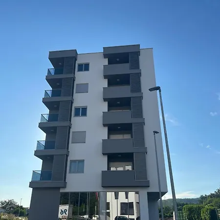 Home Apartman *